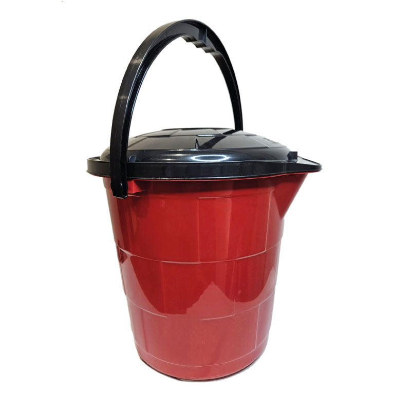 Balde Fantasía con Pico de 14 Litros Rojo 06690ROJO